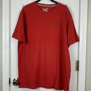 Under Armour red short sleeved tee shirt size loose large. Heatgear